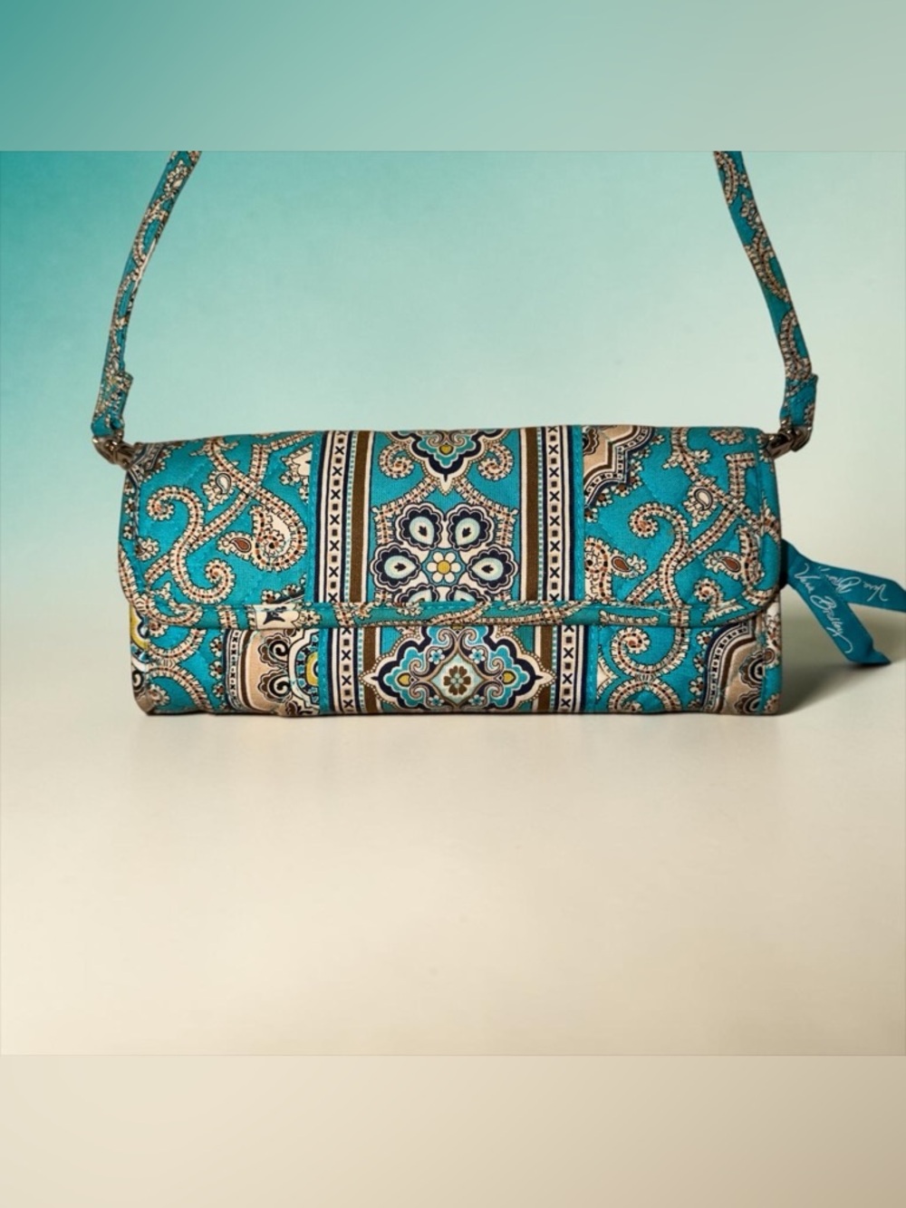 Vera Bradley Knot Just A Clutch in Totally Turquoise